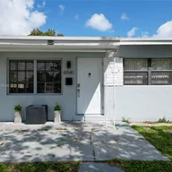 Casa a la venta en 6541 Miramar Pkwy, Miramar FL 33023