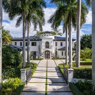 Casa a la venta en 13999 Old Cutler Rd, Palmetto Bay FL 33158