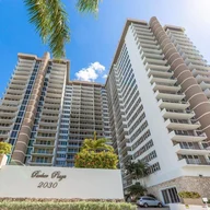 Apartamento a la venta en 2030 S Ocean Dr # 201, Hallandale Beach FL 33009