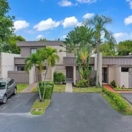 Casa a la venta en 7422 SW 105th Pl, Miami FL 33173