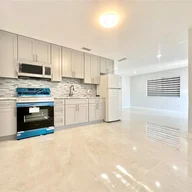 Apartamento a la renta en 3442 SW 23rd Ter # 3442, Miami FL 33145