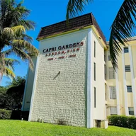 Apartamento a la venta en 12035 NE 2nd Ave # A322, North Miami FL 33161