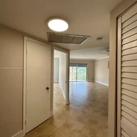 Apartamento a la renta en 8290 Lake Dr # 529, Doral FL 33166