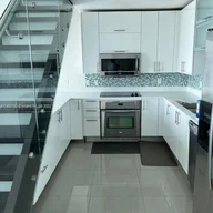 Apartamento a la venta en 60 SW 13th St # 4803, Miami FL 33130