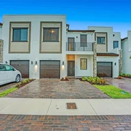 Casa a la venta en 20602 NE 5th Pl, Miami FL 33179