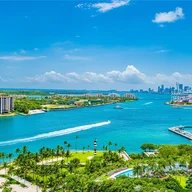 Apartamento a la venta en 300 S Pointe Dr # 2102, Miami Beach FL 33139