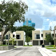 Casa a la venta en 5521 W Oak Way # 5521, Dania Beach FL 33314