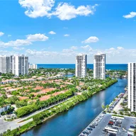 Apartamento a la venta en 3625 N Country Club Dr # 2310, Aventura FL 33180