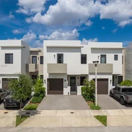 Casa a la venta en 490 SW 91st Ct, Miami FL 33174