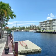 Apartamento a la venta en 427 Golden Isles Dr # 5H, Hallandale Beach FL 33009