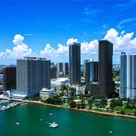 Apartamento a la venta en 1750 N Bayshore Drive # 3208, Miami FL 33132