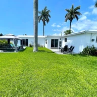 Casa a la venta en 325 SE 4th Ave, Dania Beach FL 33004