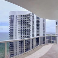 Apartamento a la venta en 16001 Collins Ave # 3607, Sunny Isles Beach FL 33160