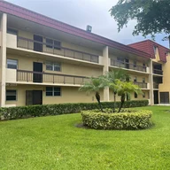 Apartamento a la venta en 3195 Foxcroft Rd # 103, Miramar FL 33025