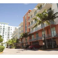 Apartamento a la venta en 2100 Van Buren St # 408, Hollywood FL 33020