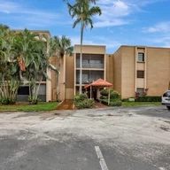 Apartamento a la venta en 4000 N Hills Dr # 1, Hollywood FL 33021