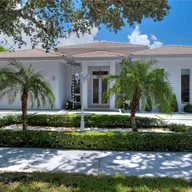Casa a la venta en 16907 NW 83rd Pl, Miami Lakes FL 33016