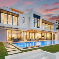 Casa a la venta en 2412 Laguna Dr, Fort Lauderdale FL 33316