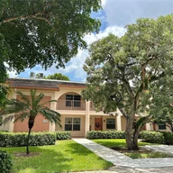 Apartamento a la venta en 1105 Bahama Bnd # B2, Coconut Creek FL 33066