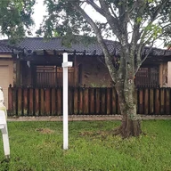 Casa a la venta en 1847 SW 136th Pl, Miami FL 33175