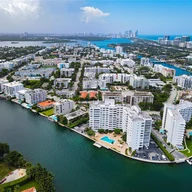 Apartamento a la venta en 9100 W Bay Harbor Dr, Bay Harbor Islands FL 33154