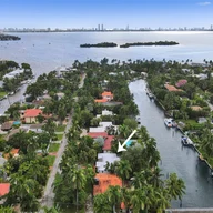 Casa a la venta en 924 Belle Meade Island Dr, Miami FL 33138