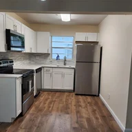 Apartamento a la venta en 2240 Johnson St # 203, Hollywood FL 33020