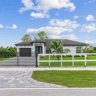 Casa a la venta en 13190 SW 224th St, Miami FL 33170