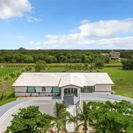 Casa a la venta en 19870 SW 190th St, Miami FL 33187