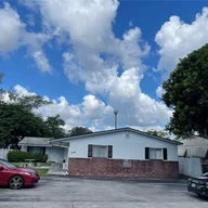 Apartamento a la renta en 1708 N 16th Ave # 4, Hollywood FL 33020