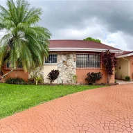 Casa a la venta en 14691 SW 108th St, Miami FL 33186