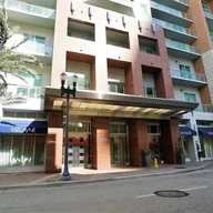 Apartamento a la venta en 253 NE 2nd St # 910, Miami FL 33132