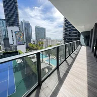 Apartamento a la venta en 801 S Miami Ave # 1202, Miami FL 33130