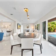 Casa a la venta en 2243 Bayview Ln, North Miami FL 33181