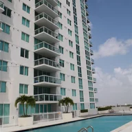 Apartamento a la venta en 1861 NW S River Dr # 703, Miami FL 33125