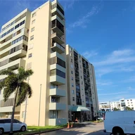 Apartamento a la venta en 5055 NW 7th St # 610, Miami FL 33126