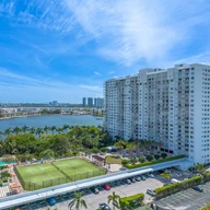 Apartamento a la venta en 2801 NE 183rd St # 1909W, Aventura FL 33160