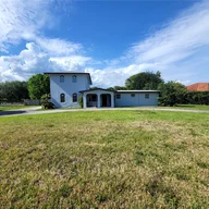 Casa a la venta en 12195 SW 80th St, Miami FL 33183