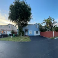 Casa a la venta en 9206 SW 147th Ct, Miami FL 33196