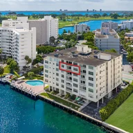 Apartamento a la venta en 9111 E Bay Harbor Dr # 6B, Bay Harbor Islands FL 33154