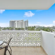 Apartamento a la venta en 4747 Collins Ave # 401, Miami Beach FL 33140