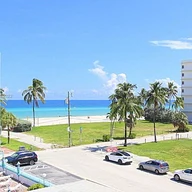 Apartamento a la venta en 1801 S Ocean Dr # 408, Hollywood FL 33019