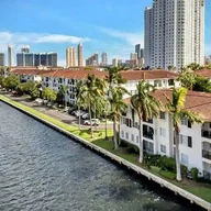 Apartamento a la venta en 3165 NE 184th St # 6304, Aventura FL 33160