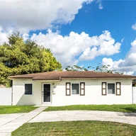 Casa a la venta en 2921 NW 151st St, Miami Gardens FL 33054