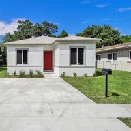 Casa a la venta en 242 SW 7th St, Dania Beach FL 33004