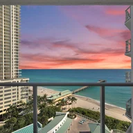 Apartamento a la venta en 16485 Collins Ave # 1435, Sunny Isles Beach FL 33160