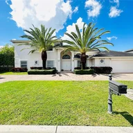 Casa a la venta en 5454 NW 94th Doral Pl, Doral FL 33178