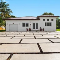 Casa a la venta en 281 Hammond Dr, Miami Springs FL 33166