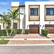 Casa a la venta en 20929 NE 8th Ave, Miami FL 33179