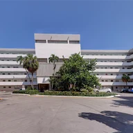 Apartamento a la venta en 4000 NE 169th St # 402, North Miami Beach FL 33160